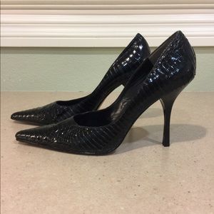 Bebe Genuine Snakeskin Pointed Toe Heels Size 7.5